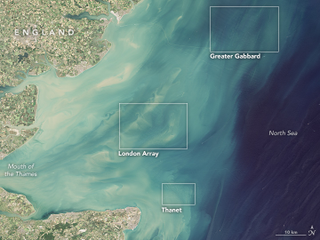 Location of the Greater Gabbard wind farm, London Array, and Thanet wind farm in the North Atlantic.